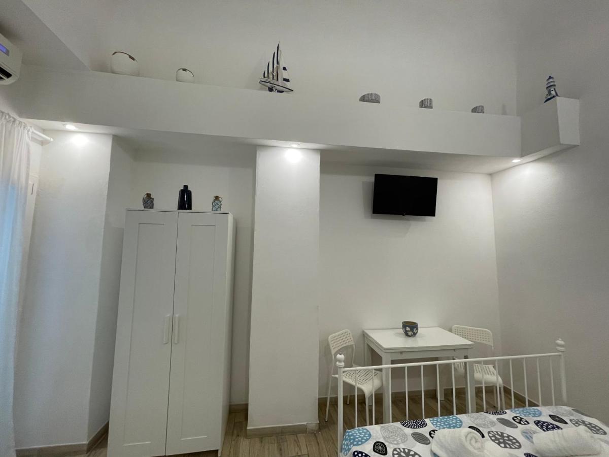 White Shell Rooms Accomodation Fast Check-In Alghero Exterior foto