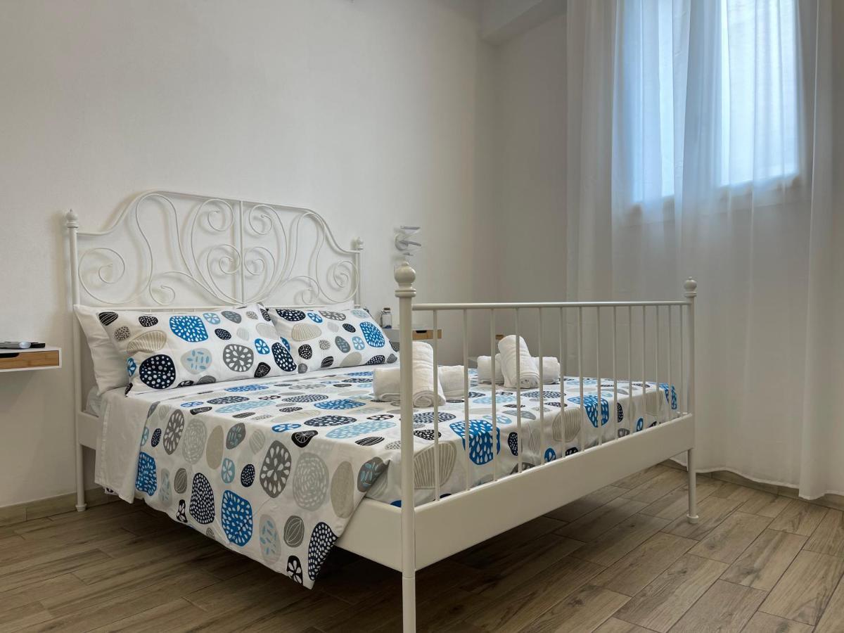 White Shell Rooms Accomodation Fast Check-In Alghero Exterior foto