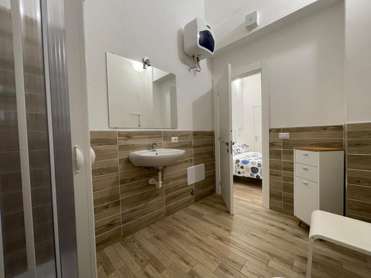 White Shell Rooms Accomodation Fast Check-In Alghero Exterior foto