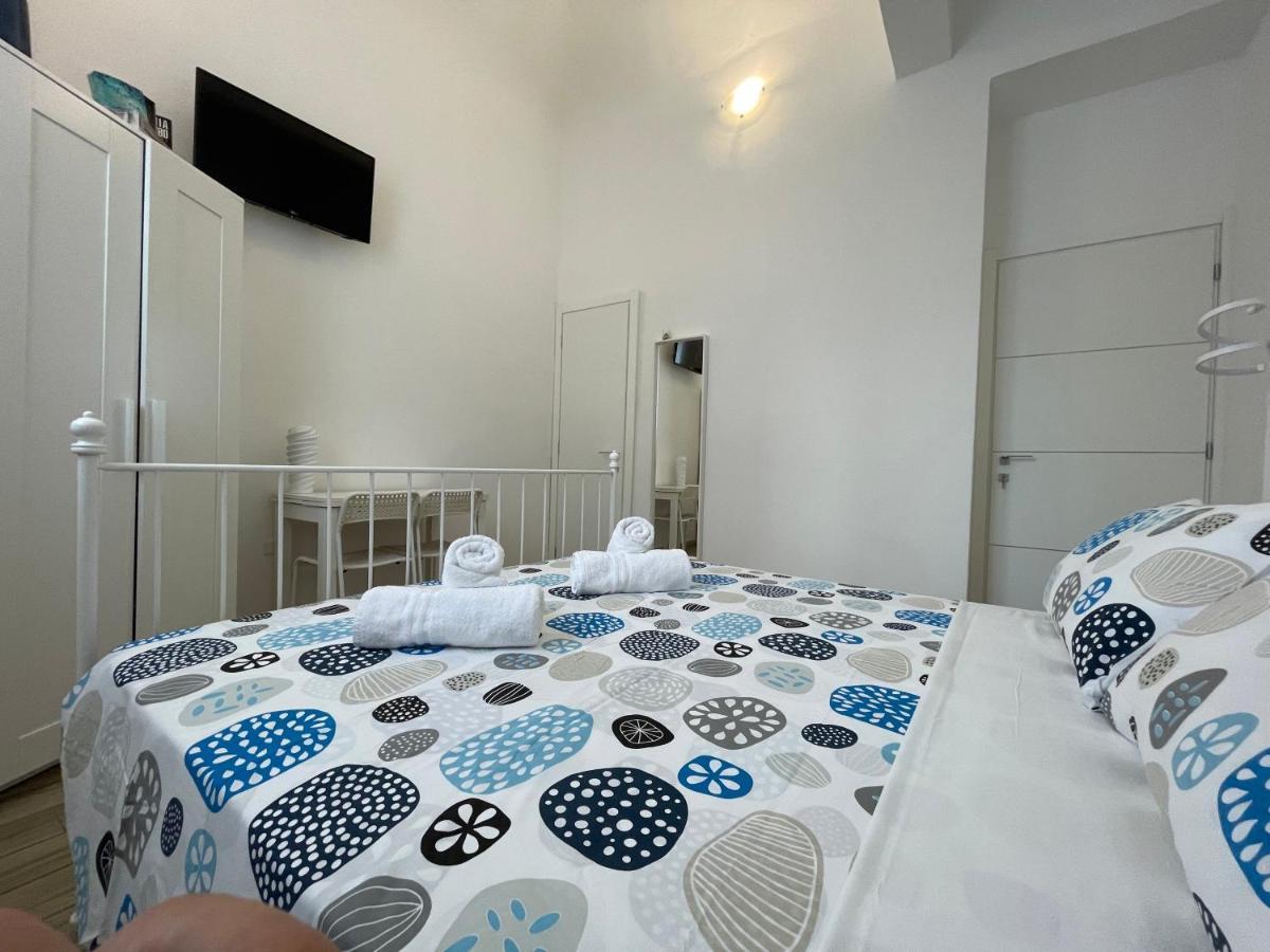 White Shell Rooms Accomodation Fast Check-In Alghero Exterior foto