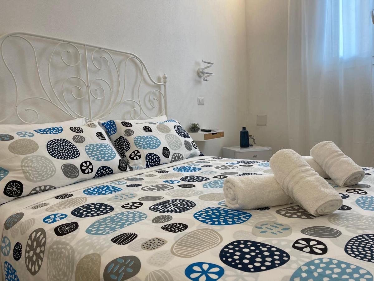 White Shell Rooms Accomodation Fast Check-In Alghero Exterior foto