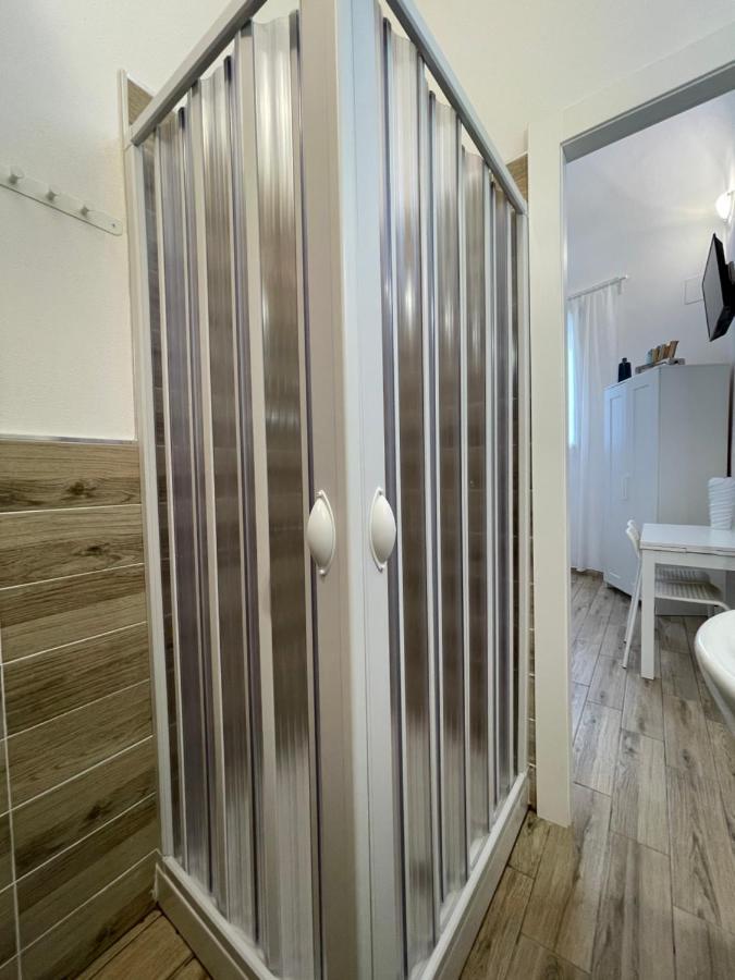White Shell Rooms Accomodation Fast Check-In Alghero Exterior foto